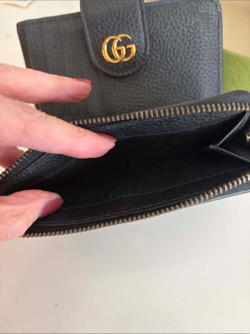 Gucci GG Marmont Black Pebbled Leather Wallet Bamboo Zip Pull w/ Box & Dust Bag. - Picture 7 of 7